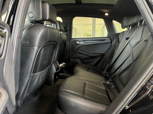 Black 2021 Porsche Macan Macan S