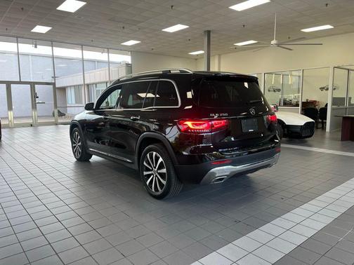 Black 2022 Mercedes-Benz GLB 250 4MATIC