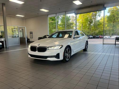 Mineral White Metallic 2021 BMW 530 xDrive