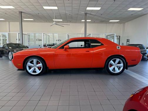 2009 Dodge Challenger SRT8