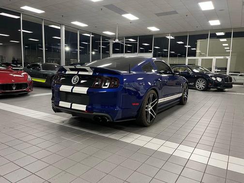 2013 Ford Shelby GT500 Base