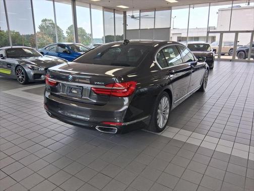 2017 BMW 740 xDrive