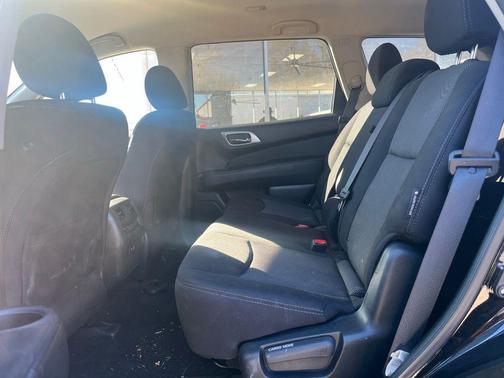 2020 Nissan Pathfinder S 4WD