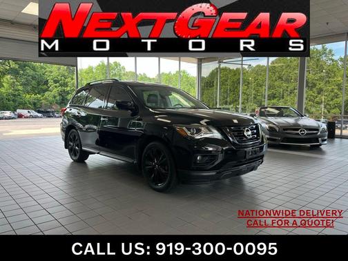 Magnetic Black 2018 Nissan Pathfinder SL