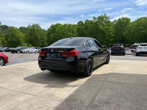 Black Sapphire Metallic 2017 BMW 330 xDrive
