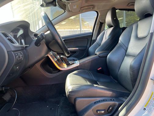 2016 Volvo S60 Inscription T5 Drive-E Premier