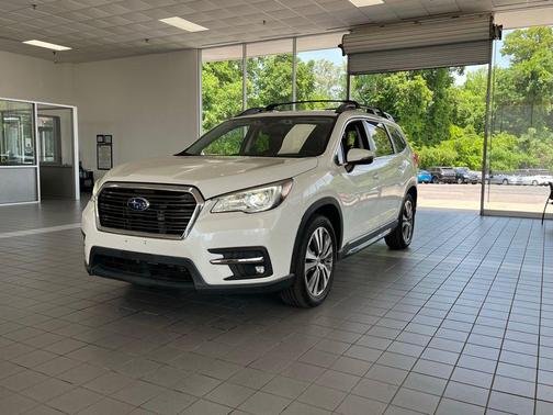 Crystal White Pearl 2020 Subaru Ascent Limited 7-Passenger