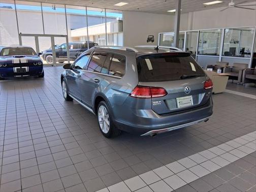 2018 Volkswagen Golf Alltrack TSI S
