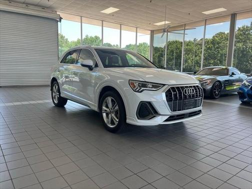 2023 Audi Q3 Premium 45 TFSI S line quattro Tiptronic