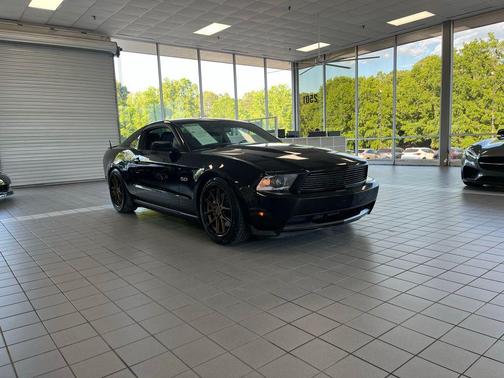 Ebony 2011 Ford Mustang GT Premium