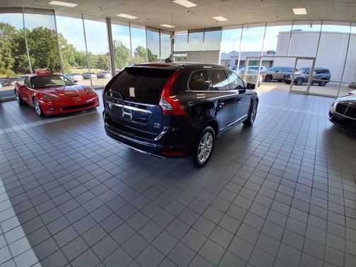 2016 Volvo XC60 T5 Platinum