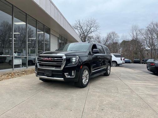 2022 GMC Yukon XL SLT