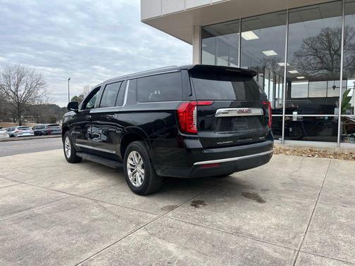 2022 GMC Yukon XL SLT