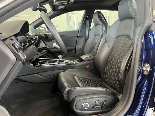 Navarra Blue Metallic 2024 Audi S5 Premium Plus TFSI quattro Tiptronic