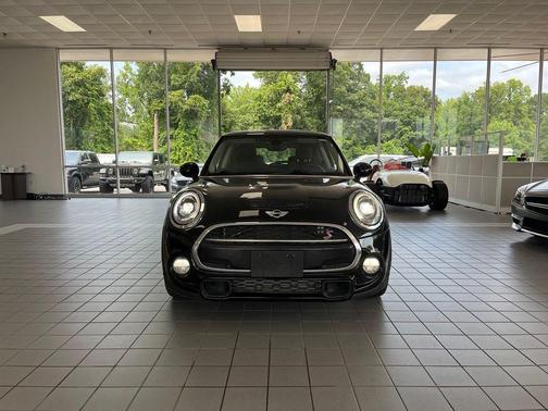 Midnight Black Metallic 2018 MINI Hardtop Cooper S