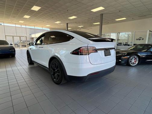 2023 Tesla Model X Standard Range