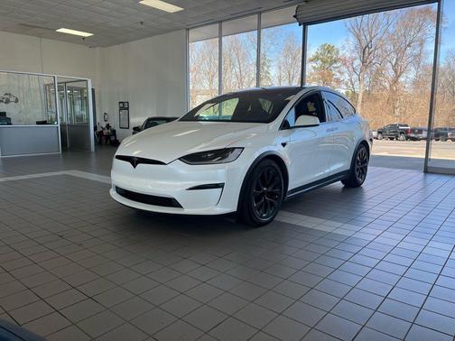 2023 Tesla Model X Standard Range