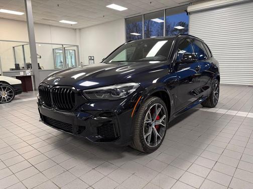 2022 BMW X5 M50i