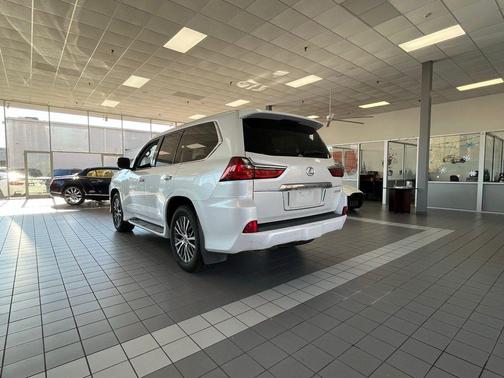 2018 Lexus LX 570 Base