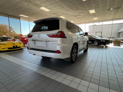 2018 Lexus LX 570 Base