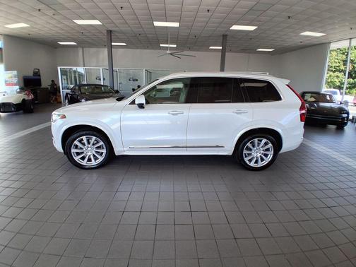 2019 Volvo XC90 T6 Inscription