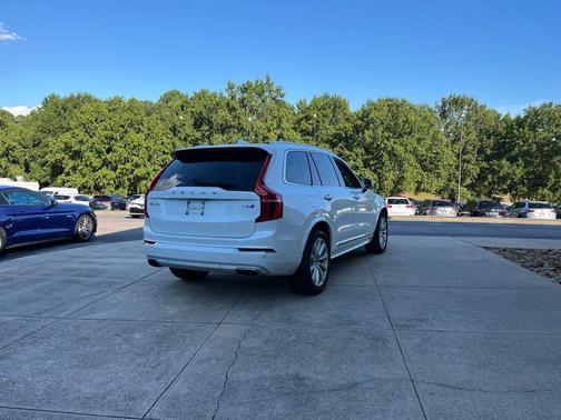2019 Volvo XC90 T6 Inscription