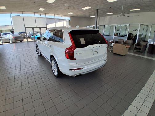 2019 Volvo XC90 T6 Inscription