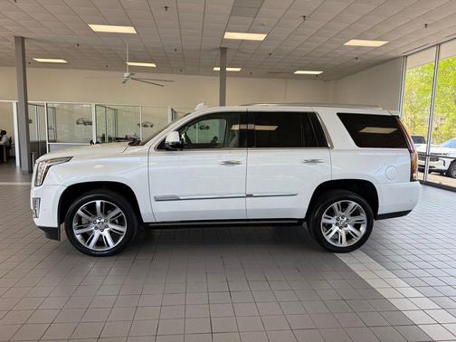 2018 Cadillac Escalade Premium Luxury