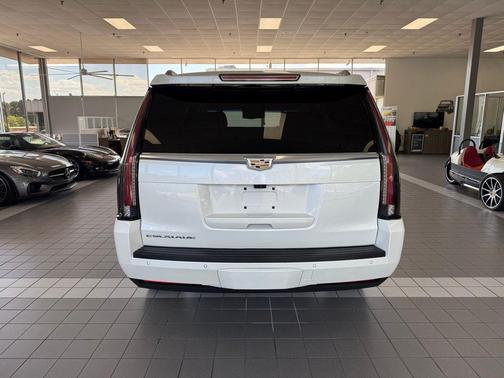 2018 Cadillac Escalade Premium Luxury
