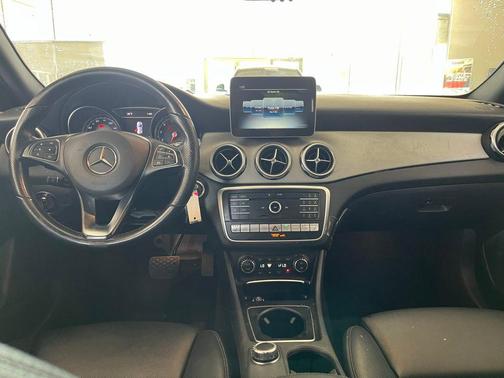 Gray 2020 Mercedes-Benz GLA 250 4MATIC