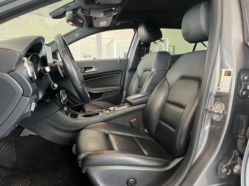 Gray 2020 Mercedes-Benz GLA 250 4MATIC