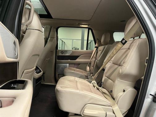 2019 Lincoln Navigator L Reserve