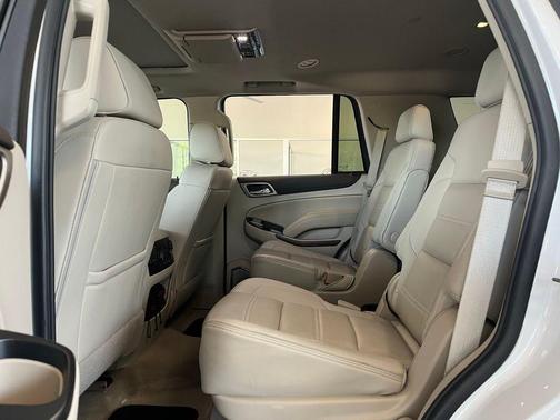 White Frost Tricoat 2020 GMC Yukon Denali