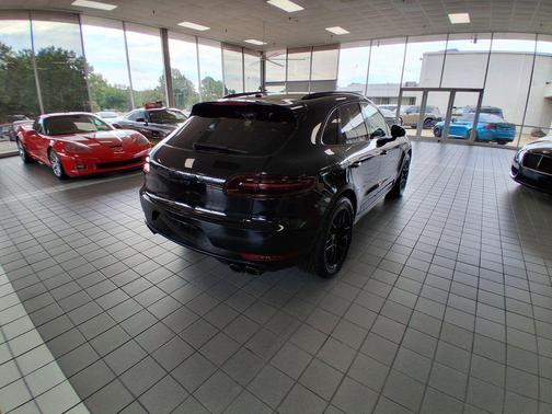 Black 2018 Porsche Macan Macan GTS