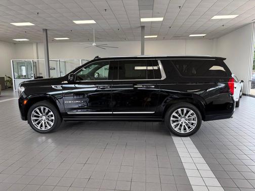 Onyx Black 2021 GMC Yukon XL Denali