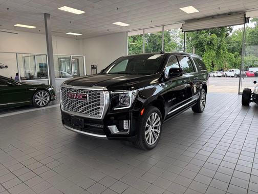 Onyx Black 2021 GMC Yukon XL Denali