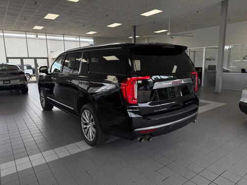 Onyx Black 2021 GMC Yukon XL Denali