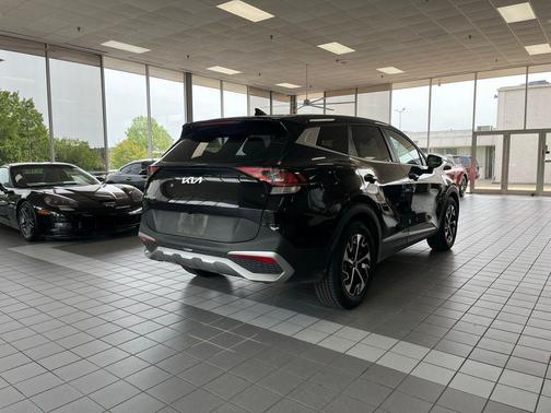 Ebony Black 2023 Kia Sportage EX