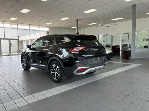 Ebony Black 2023 Kia Sportage EX