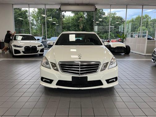 Arctic White 2011 Mercedes-Benz E-Class E 350
