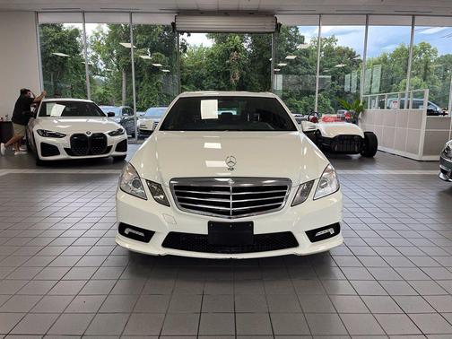 Arctic White 2011 Mercedes-Benz E-Class E 350