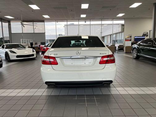 Arctic White 2011 Mercedes-Benz E-Class E 350