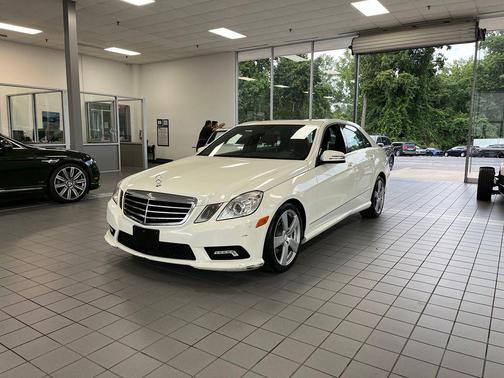 Arctic White 2011 Mercedes-Benz E-Class E 350