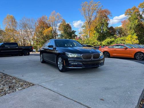 2016 BMW 740 740i