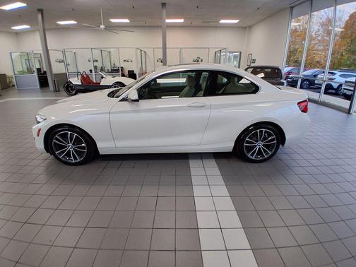 2018 BMW 230 230i