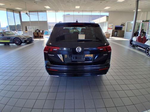 2021 Volkswagen Tiguan 2.0T SE R-Line Black 4MOTION