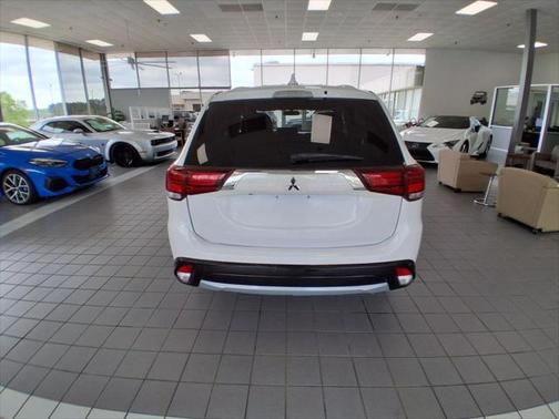 2018 Mitsubishi Outlander SE