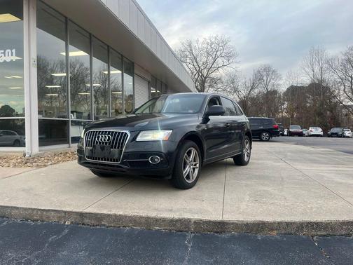 Black 2014 Audi Q5 3.0T Prestige quattro