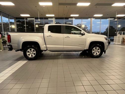 2020 Chevrolet Colorado WT