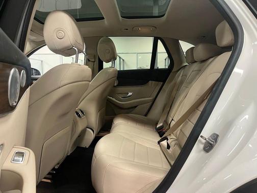 2020 Mercedes-Benz GLC 300 4MATIC